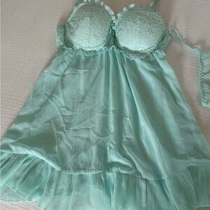 Elegant Blueish/Green Lace Chemise With Matching Robe & Panties